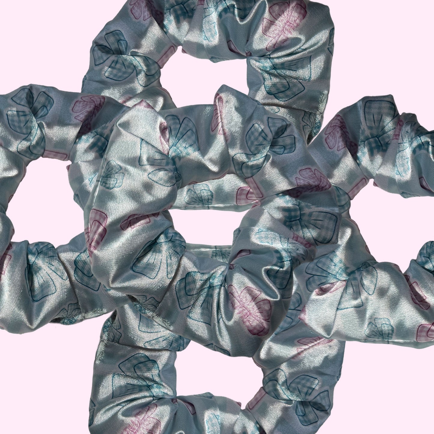 Bow Pattern Scrunchie